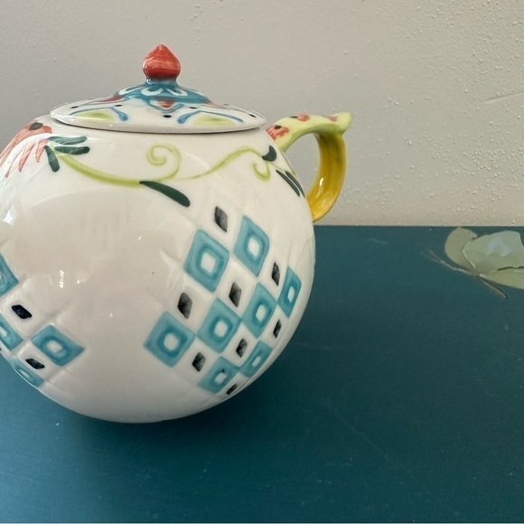 Anthropologie Teapot capan Stoneware Lid Textured Small Teapot Flower tiny - Picture 6 of 7
